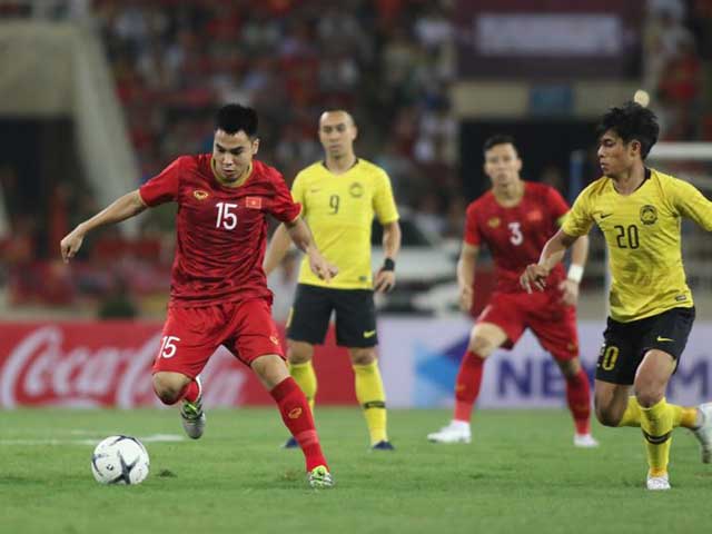 Tin HOT bóng đá trưa 12/10: ĐT Việt Nam được thưởng nóng sau trận thắng Malaysia