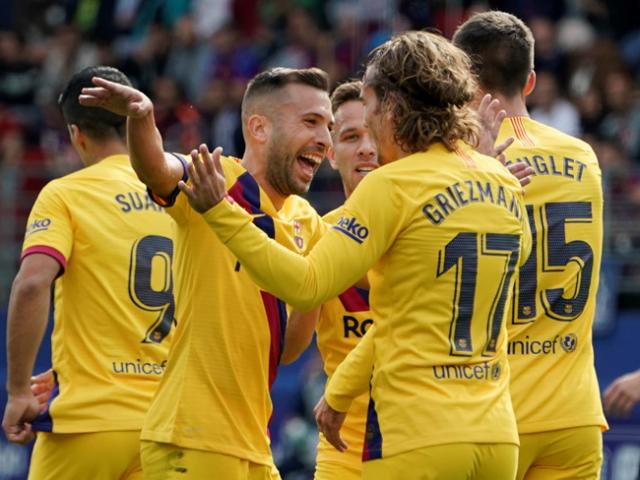 Trực tiếp bóng đá Eibar – Barcelona: Messi bỏ lỡ cơ hội vàng