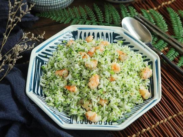 Cơm nguội thừa đừng vội bỏ đi, chỉ vài bước đơn giản bạn đã có ngay món cực ngon