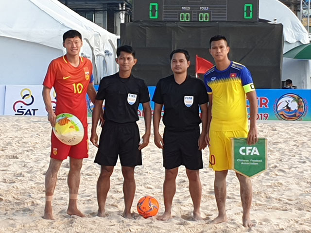ĐT Việt Nam thắng Trung Quốc nghẹt thở, rượt đuổi 12 bàn ở giải bóng đá bãi biển
