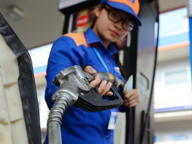 Giá xăng dầu biến động trái chiều, Việt Nam giảm mạnh nhập khẩu từ hầu hết các thị trường