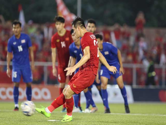 Nghẹt thở U22 Việt Nam: Tiến Linh sửa sai cho đồng đội, vỡ òa penalty 2-2