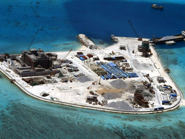 Biển Đông: Đảo nhân tạo phi pháp của Trung Quốc sắp chìm?