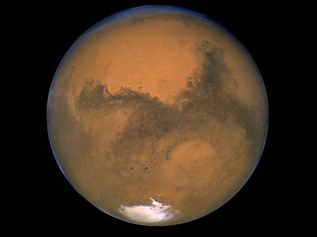 Các nhà khoa học tuyên bố phát hiện nhiều hồ nước trên Sao Hỏa