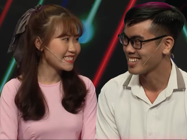 Nhát gái và chưa từng yêu, anh chàng vẫn chinh phục được cô giáo xinh đẹp