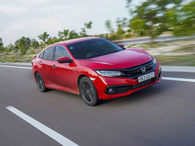 Giá xe Honda Civic lăn bánh mới nhất tháng 10/2020