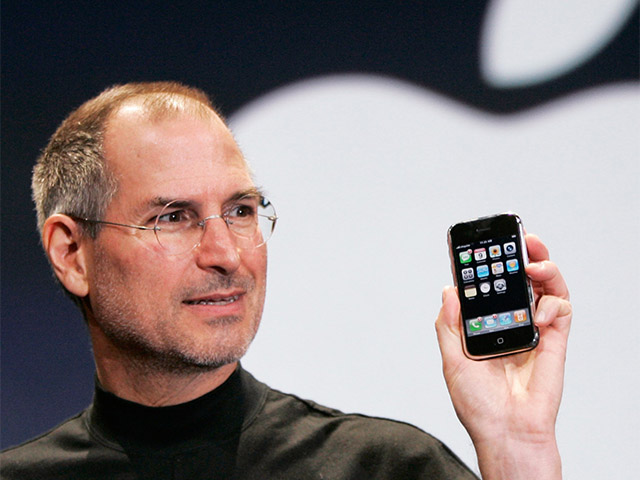 Apple cán mốc 1 tỷ người dùng iPhone cùng lúc - đỉnh cao chưa ai chạm tới
