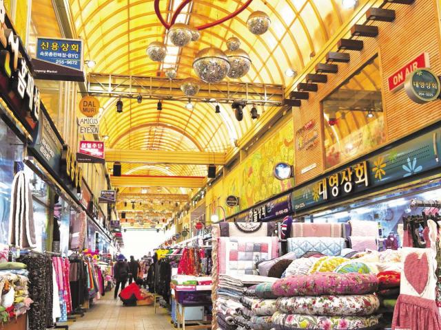 Trải nghiệm chợ truyền thống tại “thành phố mùa đông” Gangwon