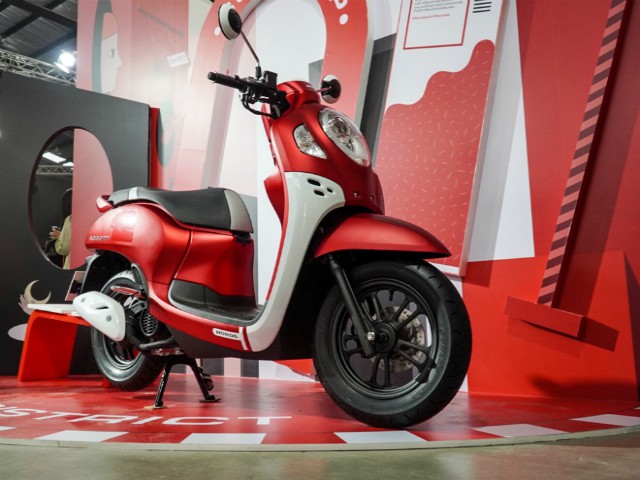 Những “ma lực” trên 2021 Honda Scoopy khiến giới trẻ say mê