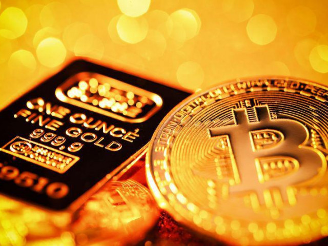 Tăng ”điên loạn”, Bitcoin sẽ thay thế vàng về thu nhập khủng?
