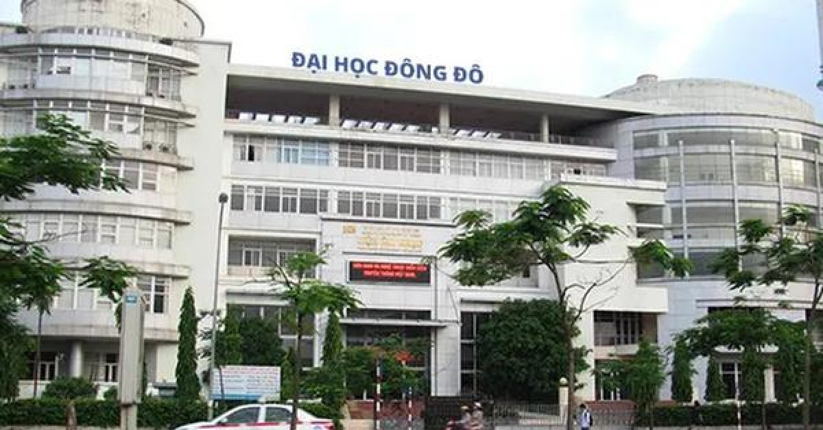 Đại học Đông Đô cấp hàng trăm bằng tiếng Anh giả cho học viên