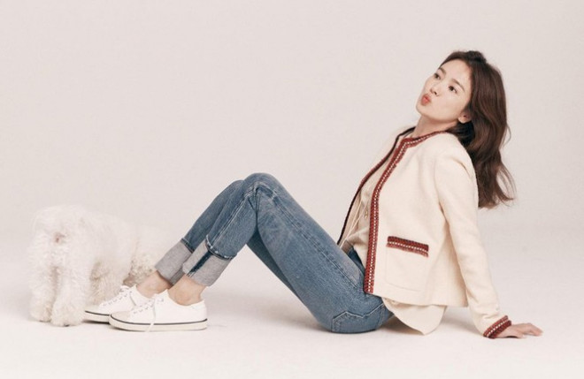Song Hye Kyo U40 trẻ trung 'hack tuổi'