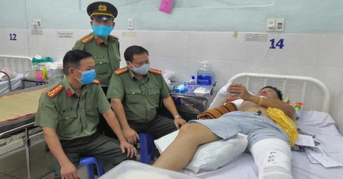 Một tổ trưởng tổ CSGT ở Đồng Nai bị tông gãy tay, chân