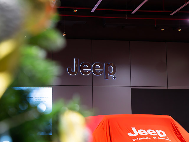Ra mắt showroom xe Jeep chính hãng đầu tiên tại Việt Nam