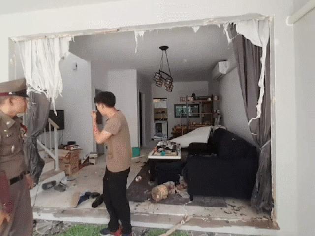 Căn nhà ở Thái Lan nổ tung vì thắp nhang