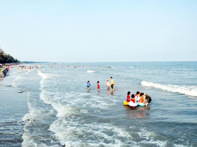 Bãi biển nào dài nhất Việt Nam?