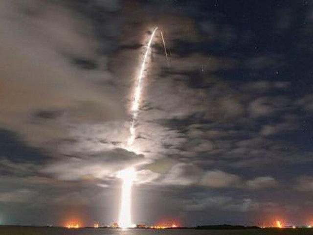 Nga nghi ngờ chùm vệ tinh Starlink của SpaceX có thể phục vụ cho hoạt động quân sự