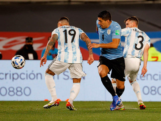Trực tiếp bóng đá Argentina - Uruguay: Bàn thắng thứ hai (Vòng loại World Cup)