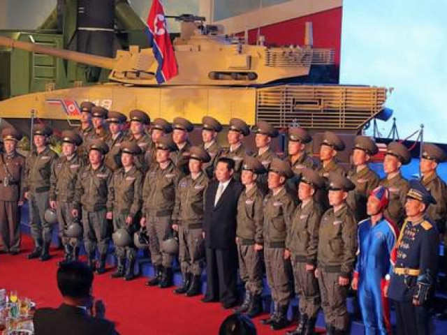 Quân đội Triều Tiên xuất hiện ”siêu anh hùng”