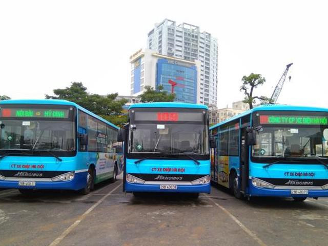 Xe buýt Hà Nội, taxi và xe công nghệ được lăn bánh, khách phải tuân thủ điều gì?