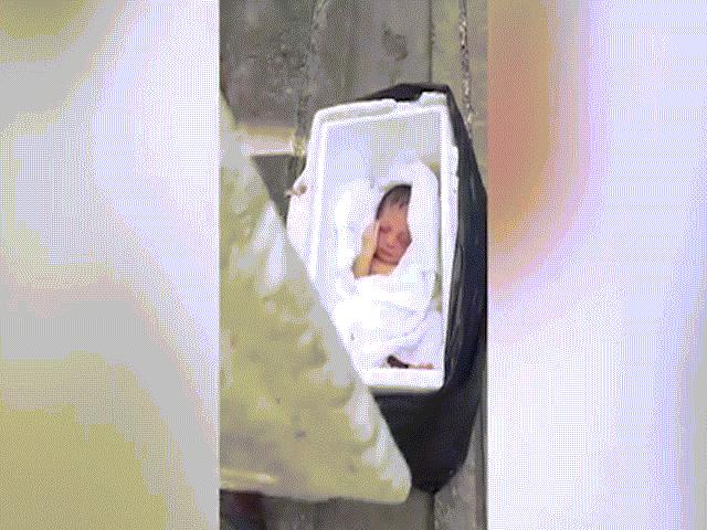 Thái Lan: Nghi ngờ thùng xốp bất thường, lái xe ôm mở ra gặp ngay cảnh sửng sốt