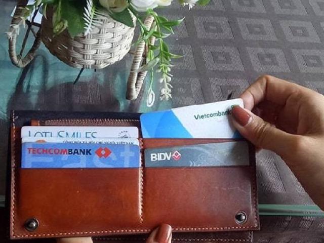 Dùng thẻ tín dụng, một số lỗi khiến bạn “thủng ví” dù biết nhưng vẫn dễ mắc