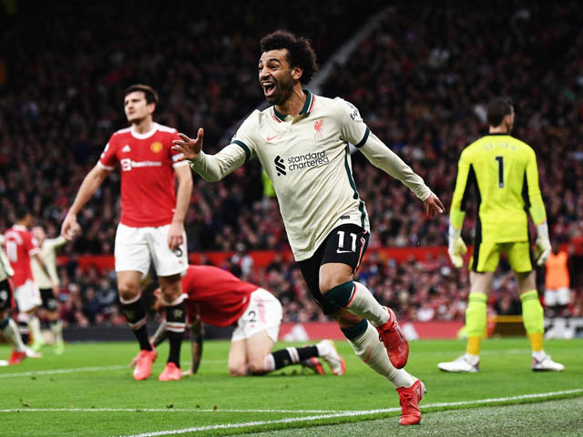 Đỉnh cao Salah ghi 3 bàn vào lưới MU, sánh ngang Ronaldo ”béo”