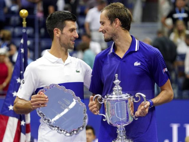Djokovic - Medvedev đua số 1 sắp ngã ngũ, Zverev ngầm đả kích Pique (Tennis 24/7)