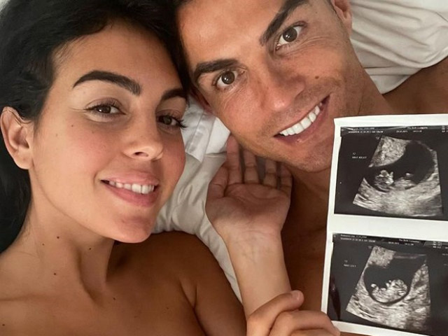 Ronaldo nói gì khi bạn gái hot girl sắp sinh đôi, làm bố 7 đứa trẻ?