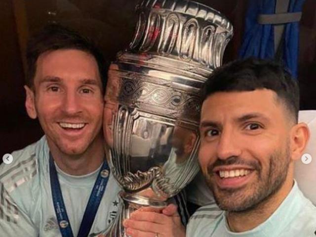 Messi nhắn nhủ Aguero giải nghệ sớm, PSG tính “trảm” cả Pochettino và 2 sếp lớn