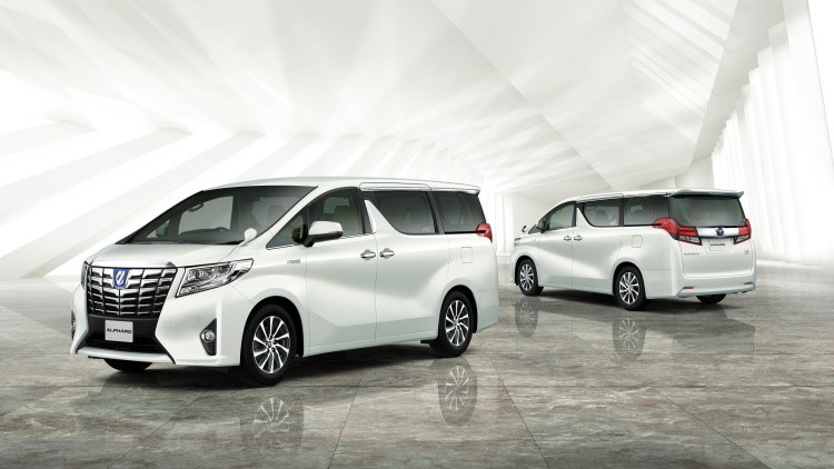 Toyota tung cặp Minivan “mê hoặc” người mua - 1