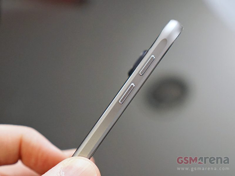 Trên tay siêu phẩm Samsung Galaxy S6 vừa ra mắt - 14