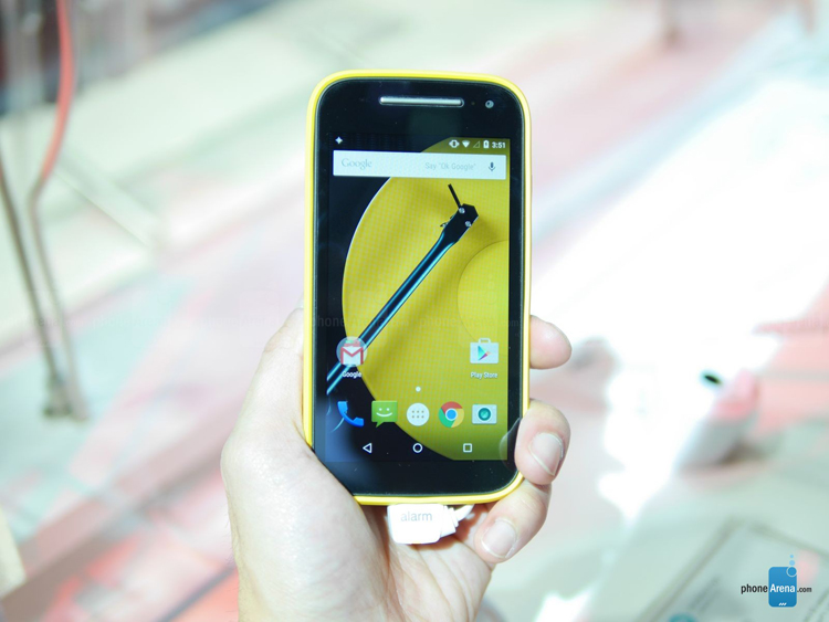 Trên tay Motorola Moto E 2015 giá 2,5 triệu đồng - 3