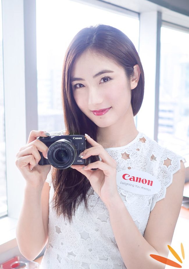 EOS M3 sử dụng bộ vi xử lý hình ảnh DIGIC 5 mới nhất của Canon, linh kiện này đang được sử dụng trong nhiều model EOS ra mắt năm 2014 - 2015, bao gồm cả EOS 5Ds và 5Ds R vừa được giới thiệu.