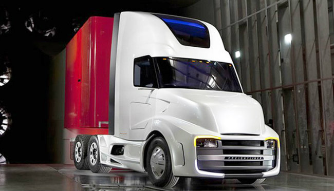 5. Freightliner Revolution Innovation Truck có kết cấu trục sau thông minh.