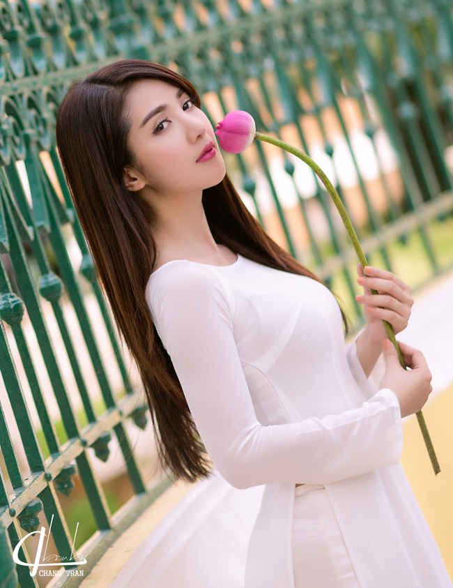 Gương mặt xinh đẹp của hot girl Sài thành