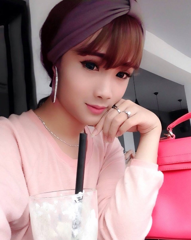 Linh Anh, 18 tuổi được mệnh danh là “hotgirl chuyển giới” trong Vbiz.