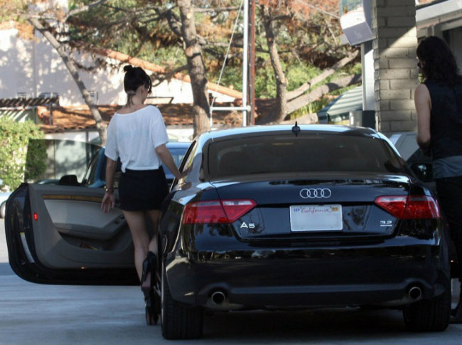 10. Black Audi A5 giá 50.000 USD của ca sĩ Katy&nbsp;Perry - người có khối tài sản chừng 260 triệu USD theo đánh giá của Celebritynetworth.com.