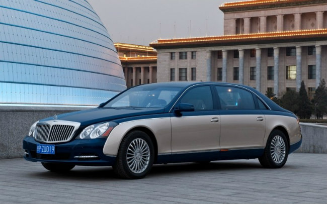 3. Maybach 62 giá 500.000 USD của Celine Dion - người có khối tài sản chừng 630 triệu USD theo đánh giá của Celebritynetworth.com.