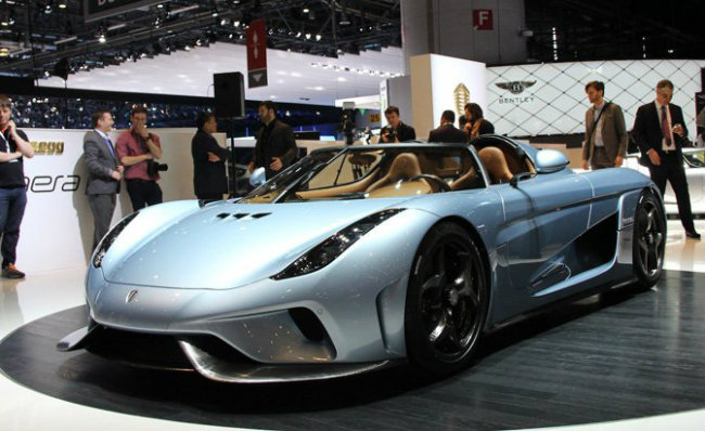 4. Koenigsegg Regera: Koenigsegg tuyên bố Regera là một mẫu “đại siêu xe” sản sinh công suất hơn 1.500 mã lực.