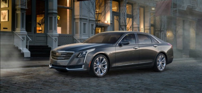 7. 2016 Cadillac CT6: Cadillac đang tái đầu tư để tìm lại tương lai tốt đẹp hơn với mẫu xế hoàn toàn mới CT6. Mẫu xe được tập trung vào các công nghệ mới, động cơ tăng áp, cấu trúc hợp kim nhôm cho phép nó vừa nhẹ lại vừa tiết kiệm nhiên liệu. Chưa hết nội thất xe cũng có nhiều chi tiết sang trọng, cùng các công nghệ hiện đại hàng đầu để hỗ trợ lái xe. Vì thế CT6 hoàn toàn có khả năng tự tin để cạnh tranh với các đối thủ khác.