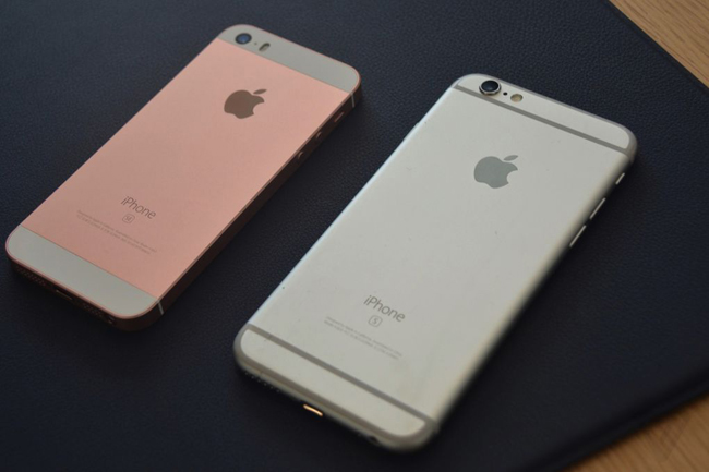 Đặt cạnh iPhone 6s