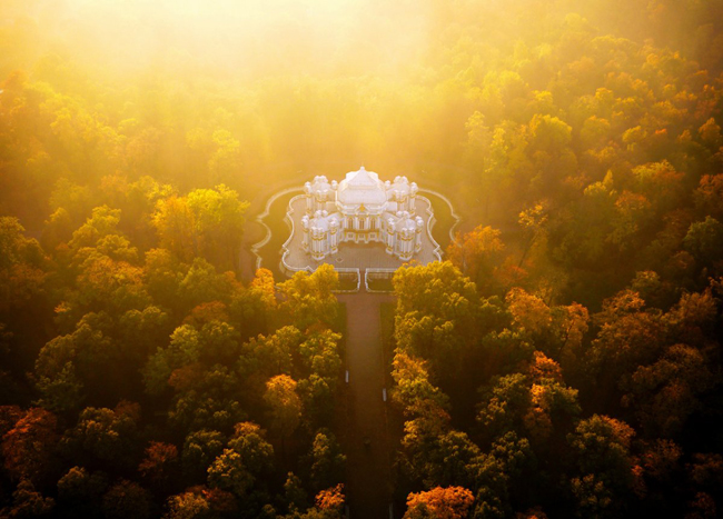 Cung điện Hermitage Pavilion trong một sớm tinh sương của Saint Petersburg.