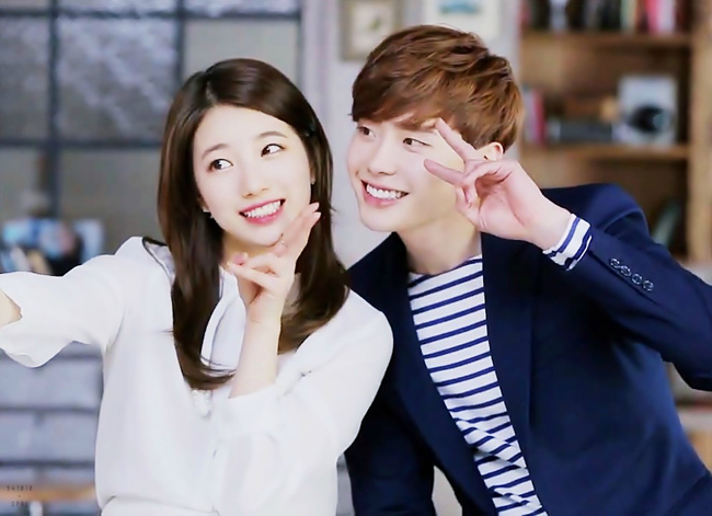 Với Lee Jong Suk, Suzy từng có nhiều cảnh quay quảng cáo rất tình cảm.