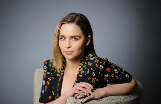 Người thủ vai chính của bộ phim là nữ diễn viên&nbsp;Emilia Clarke, người trước đó gây chú ý với vai &#34;Mẹ Rồng&#34; trong bộ phim Trò chơi vương quyền.