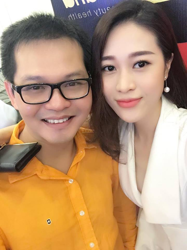 Cô cũng từng đóng cặp trong tiểu phẩm hài với nghệ sĩ Trung Hiếu. Ảnh ngoài đời cho thấy nét trẻ trung, quyến rũ của cô gái Tuyên Quang.