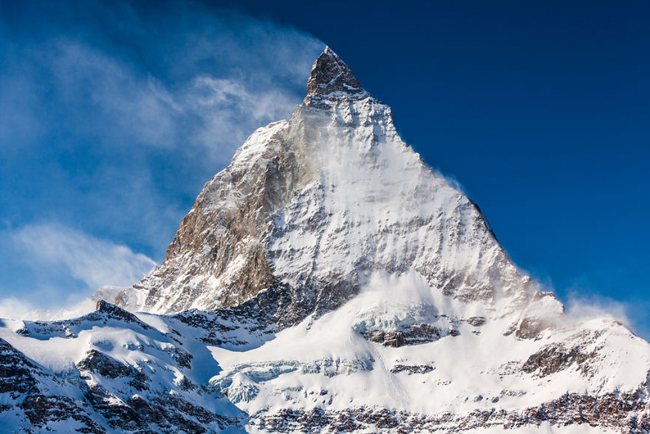 Matterhorn nhìn từ Trockener Steg.