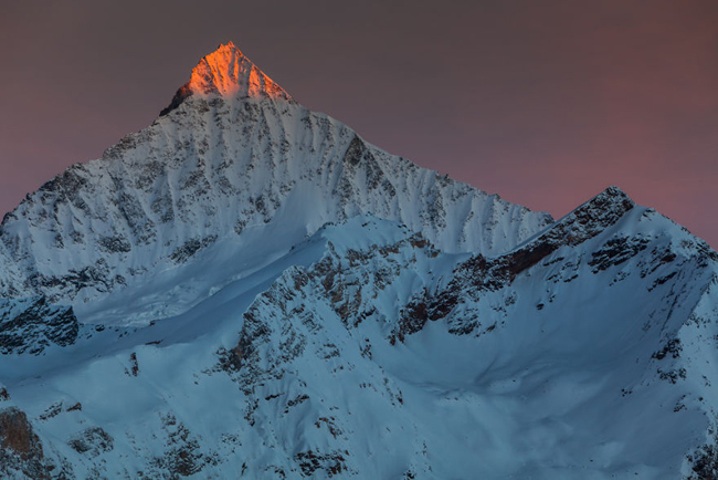 Weisshorn nhìn từ Riffelberg.