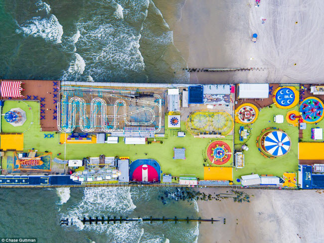 Cầu tàu Steel Pier tại thành phố Atlantic, bang New Jersey.