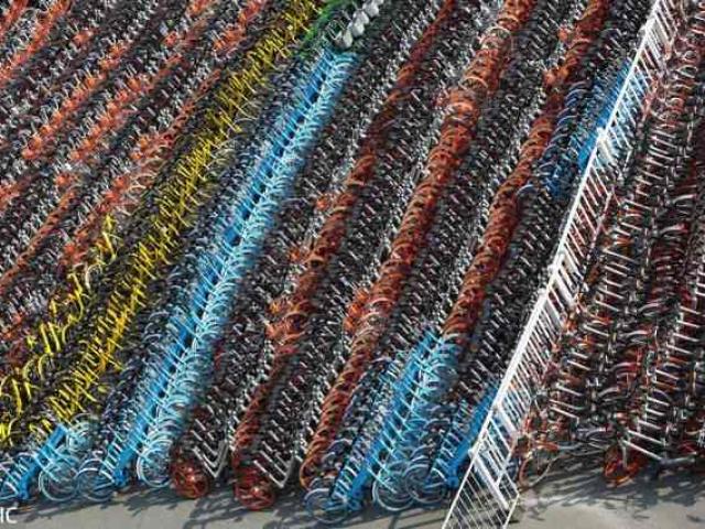 Hoa mắt “nghĩa trang” 4.000 xe đạp ở Trung Quốc